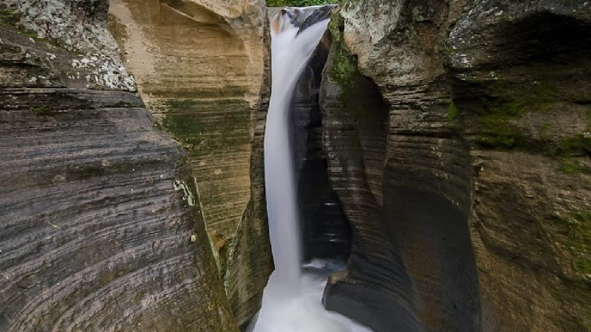Air Terjun Luweng Sampang "Grand Canyon Gunung Kidul"