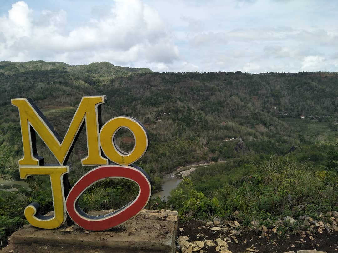Bukit Mojo Gumelem - Panorama Indah Jogja