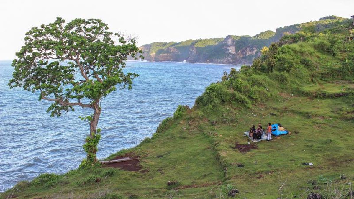 Pantai Kesirat yang Mempesona