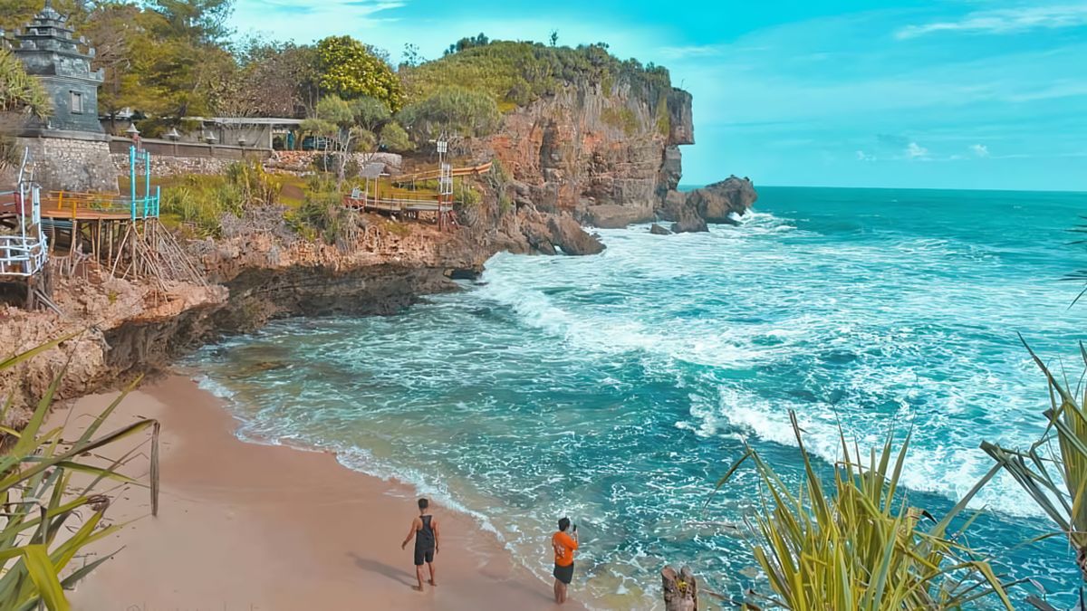 Pantai Ngobaran " Bali of Java"