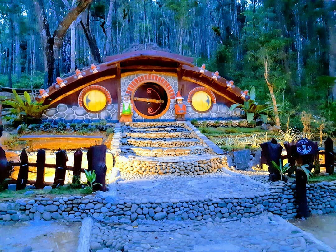 Rumah Hobbit Mangunan