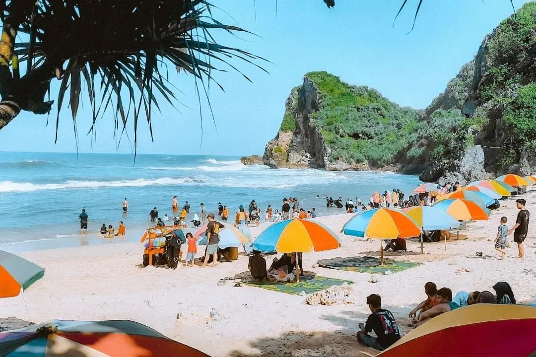 Pantai Nguyahan Yogyakarta